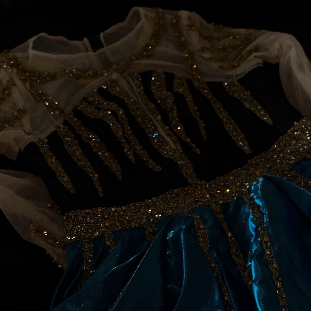 Blue dress